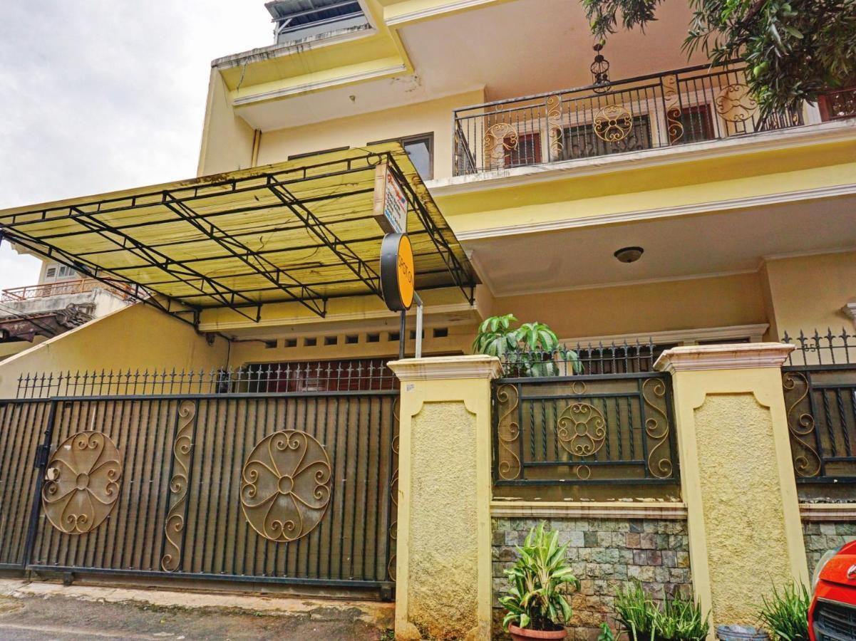 Spot On 90295 Simprug Residence Jakarta Exterior foto