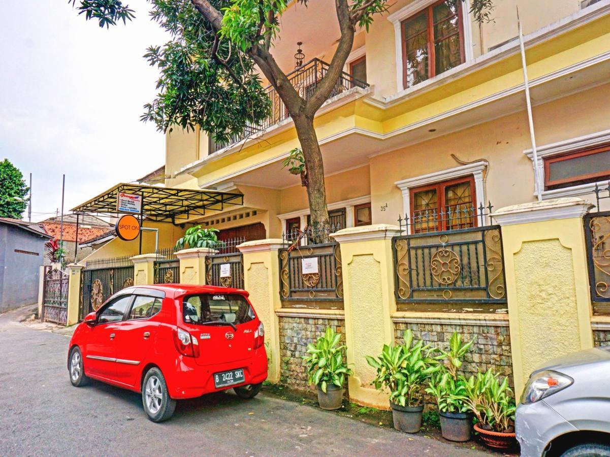 Spot On 90295 Simprug Residence Jakarta Exterior foto