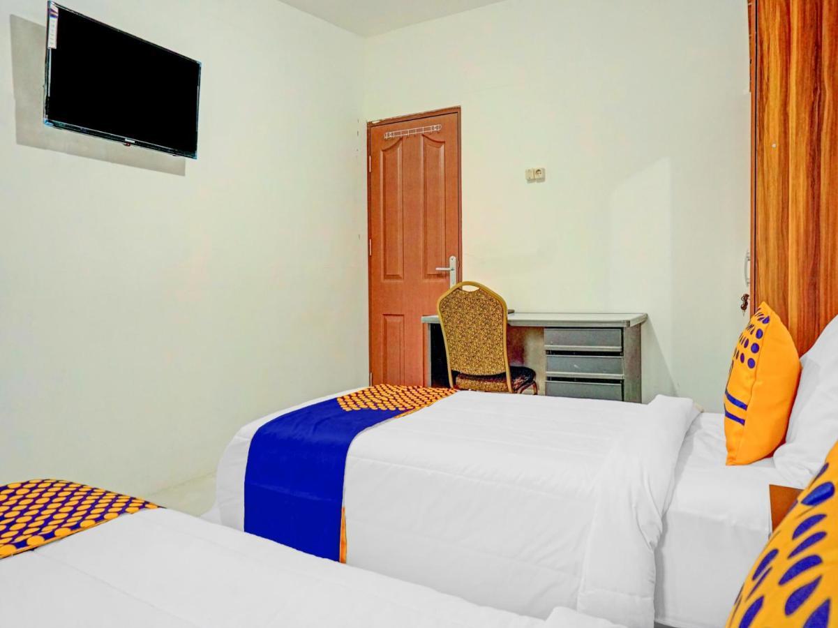 Spot On 90295 Simprug Residence Jakarta Exterior foto