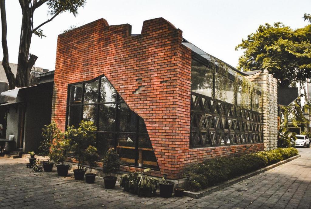Spot On 90295 Simprug Residence Jakarta Exterior foto