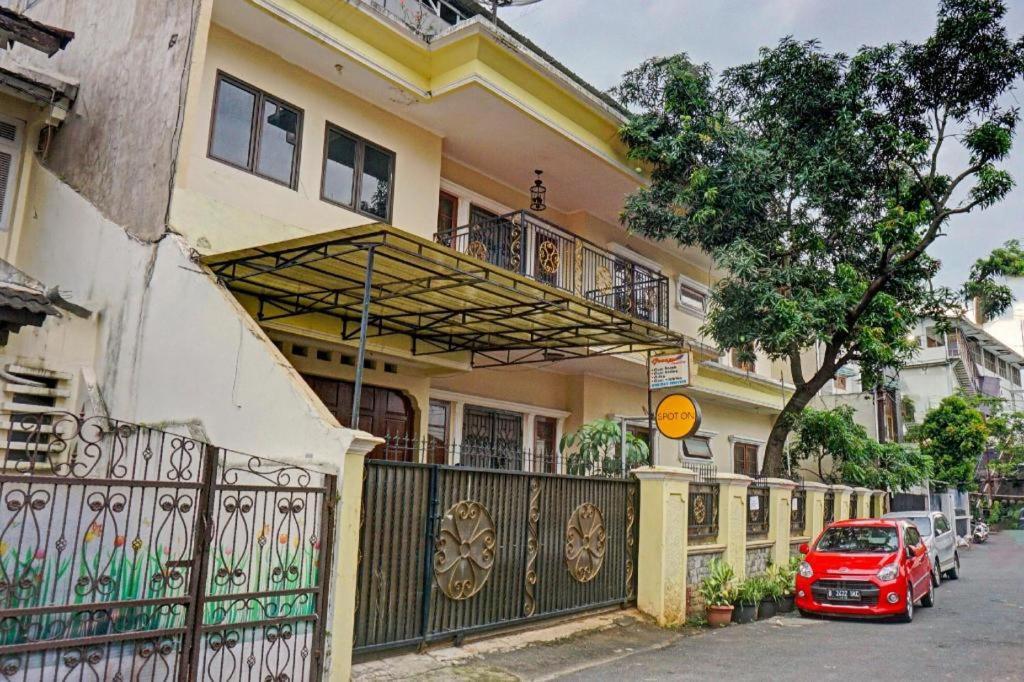 Spot On 90295 Simprug Residence Jakarta Exterior foto